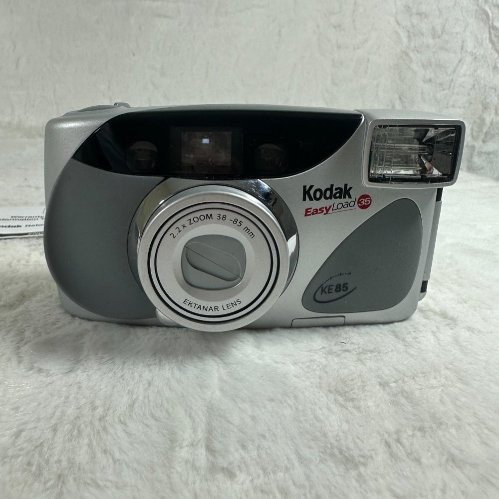 Vintage Kodak EasyLoad 35 KE85 Zoom Point And Shot 35mm Film Camera w/ manuals